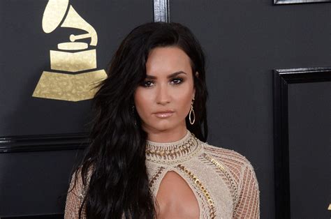 Demi Lovato Responds to ‘Nude Photo’ Leak: ‘It’s Just Cleavage’